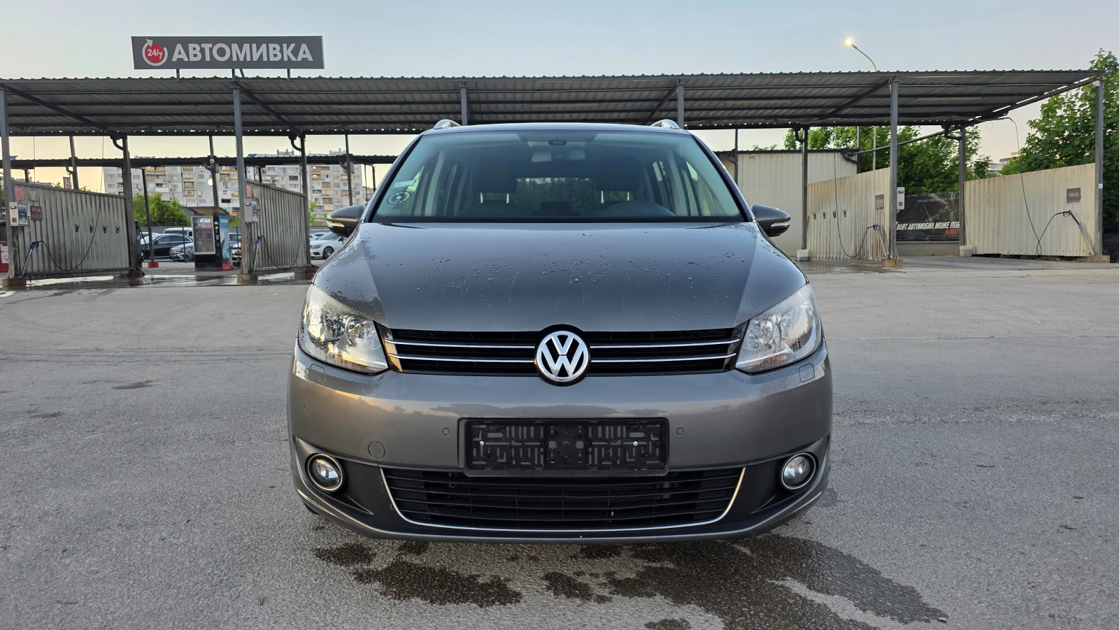 VW Touran АВТОМАТ/R-LINE/7m, снимка 2 - Автомобили и джипове - 55513964
