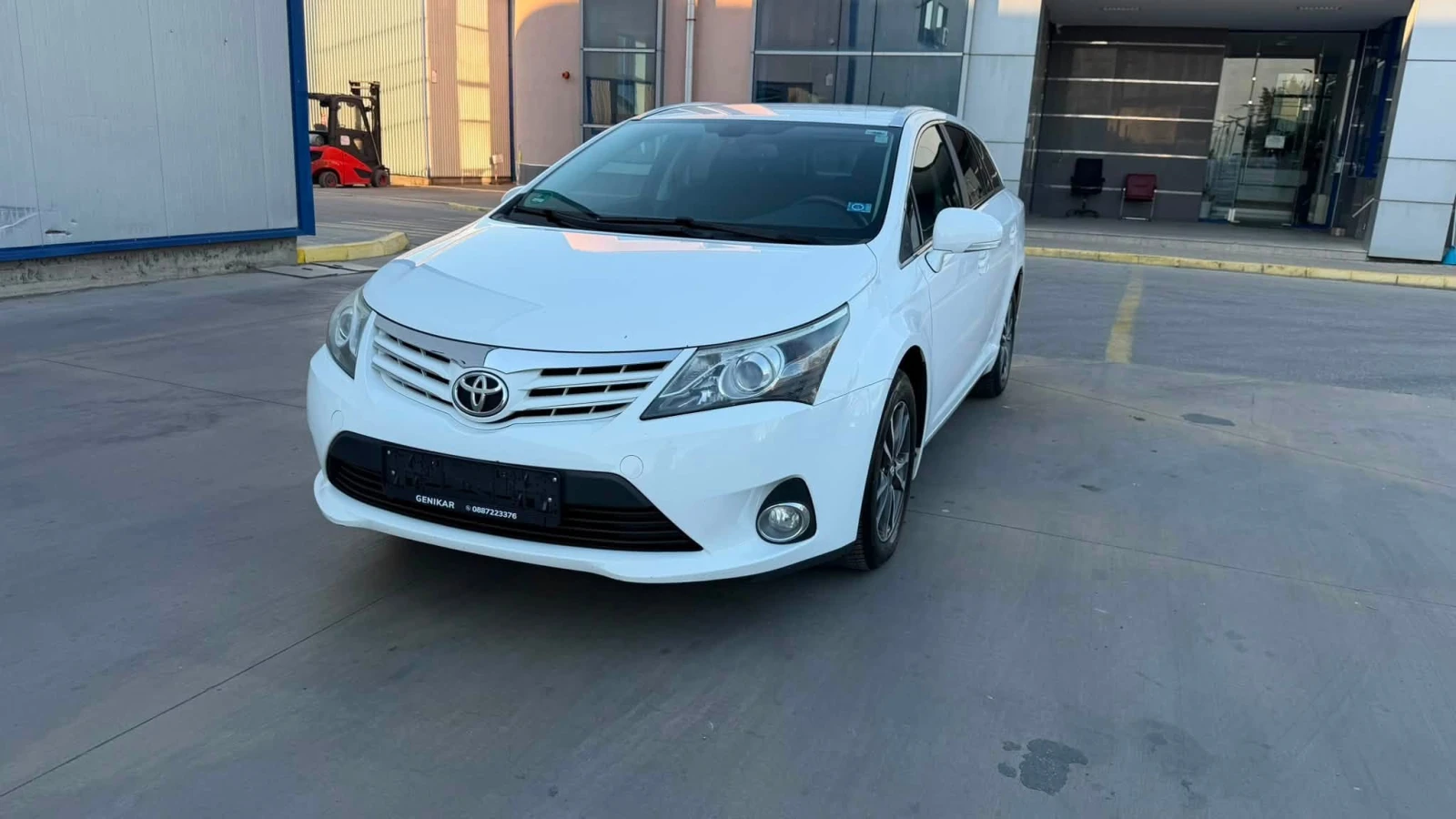 Toyota Avensis 1.8 БЕНЗИН  EURO5, снимка 2 - Автомобили и джипове - 55532144