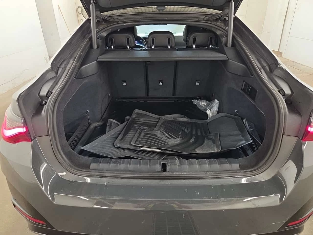 BMW i4 M50  CARFAX, снимка 14 - Автомобили и джипове - 55728509