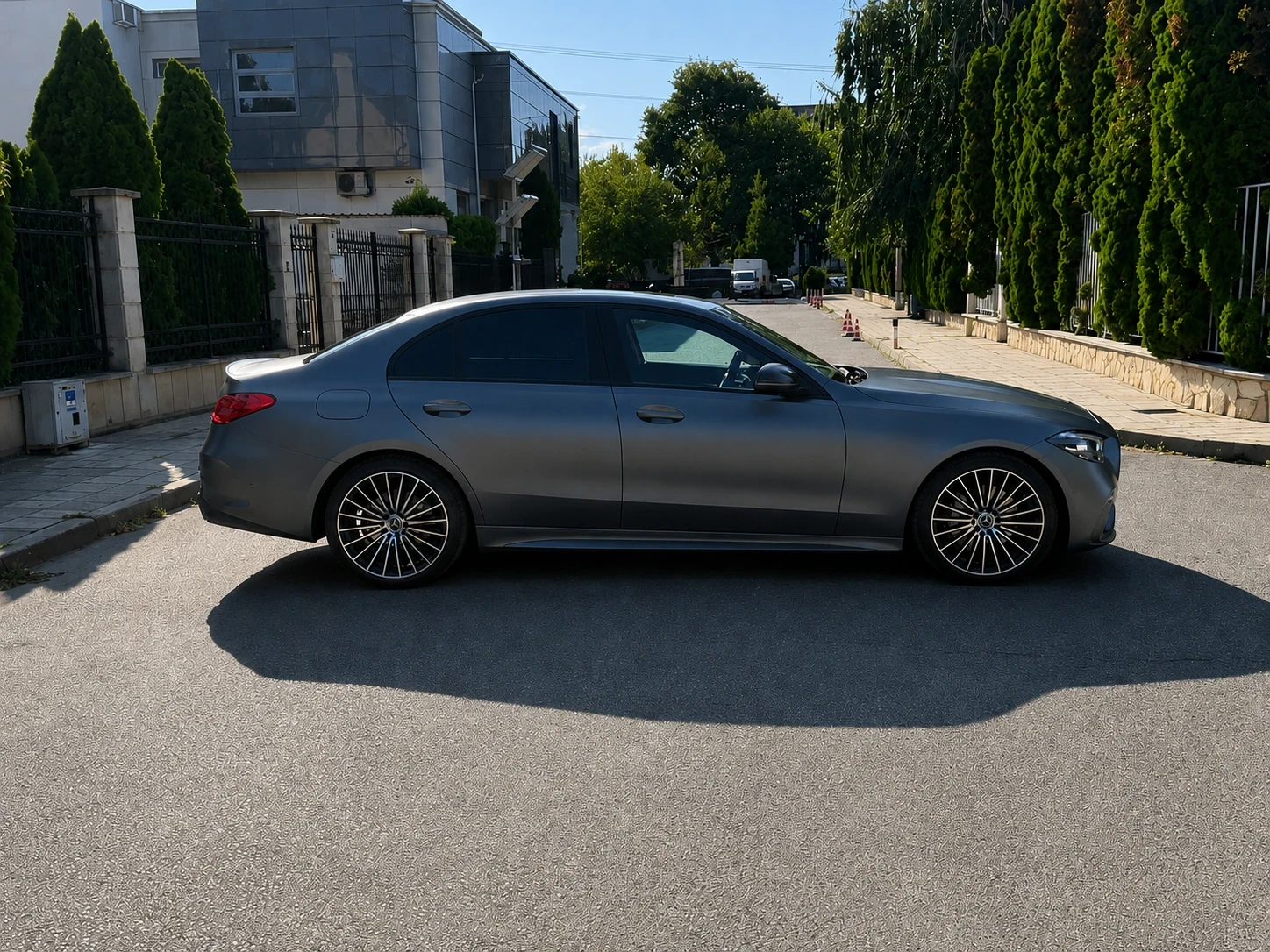 Mercedes-Benz C 220 D AMG, снимка 10 - Автомобили и джипове - 55931103