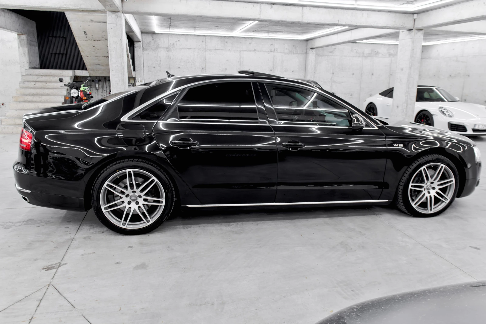 Audi A8 4.2TDI* LED* W12* Exclusive* Bose, снимка 7 - Автомобили и джипове - 56202347
