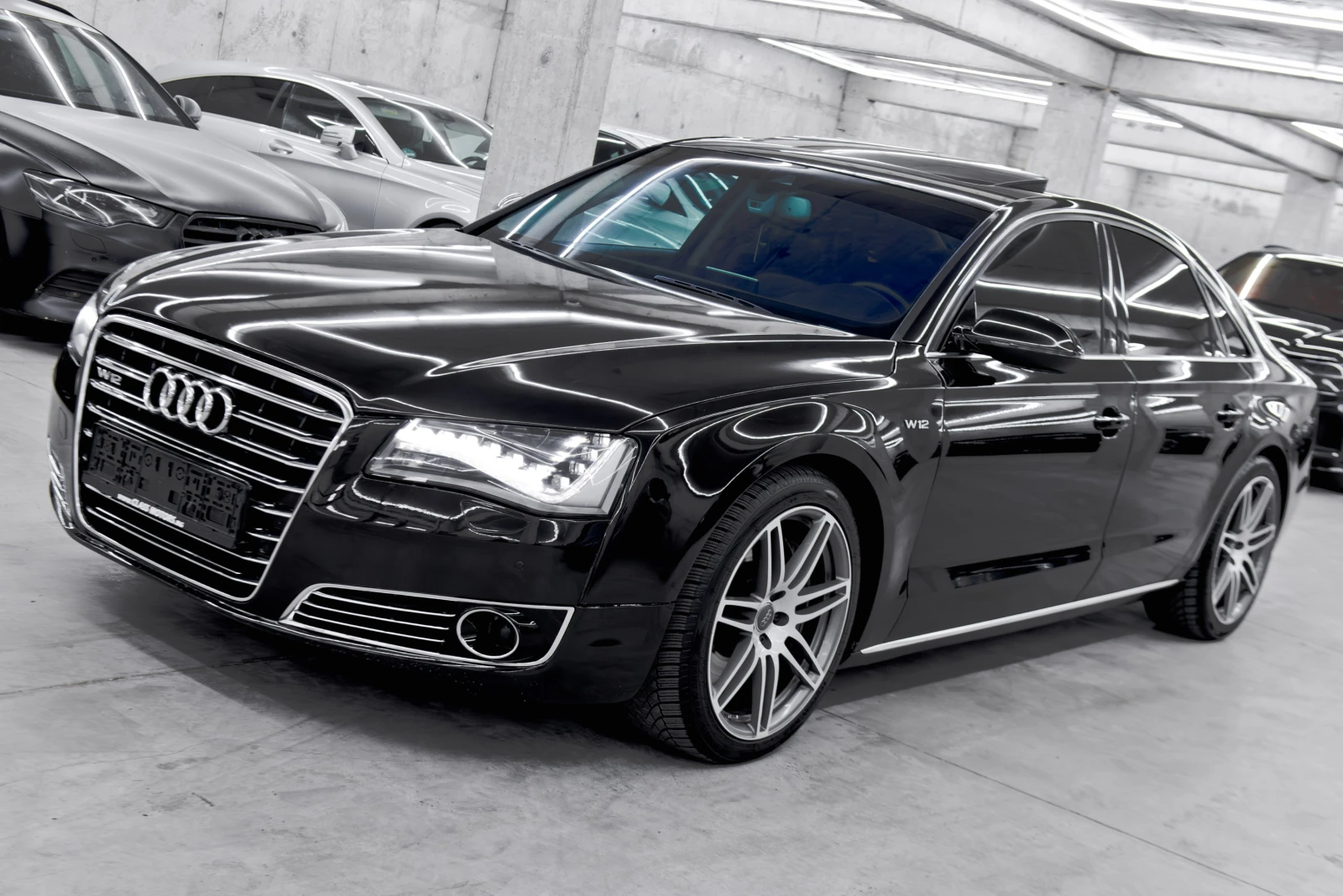Audi A8 4.2TDI* LED* W12* Exclusive* Bose, снимка 2 - Автомобили и джипове - 56202347