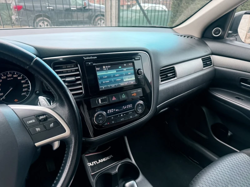 Mitsubishi Outlander  2.2 DI-D (150 HP) 4WD AUTOMATIC, снимка 10 - Автомобили и джипове - 53599056