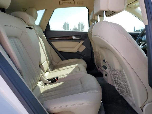 Audi Q5 PREMIUM, снимка 10 - Автомобили и джипове - 48366568