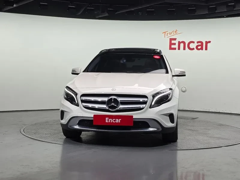 Mercedes-Benz GLA X156 200 Cdi, снимка 3 - Автомобили и джипове - 55829996