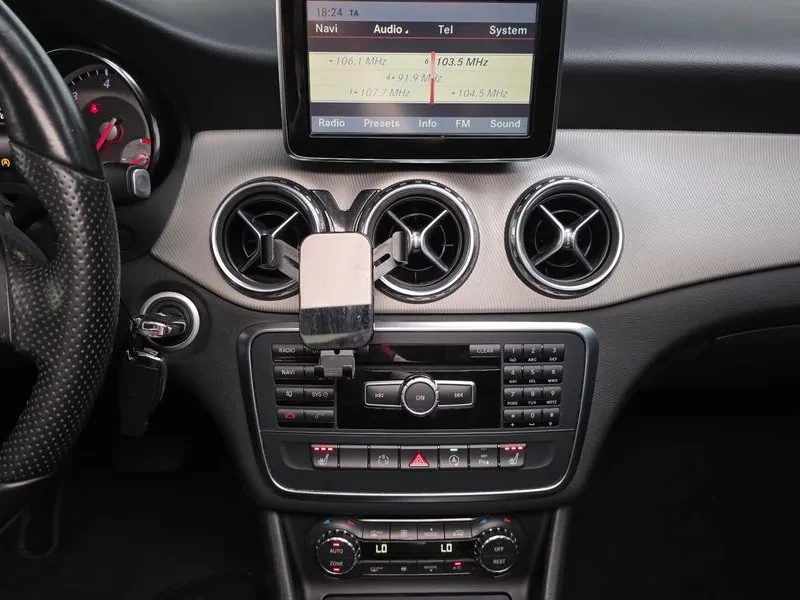 Mercedes-Benz GLA X156 200 Cdi, снимка 14 - Автомобили и джипове - 55829996