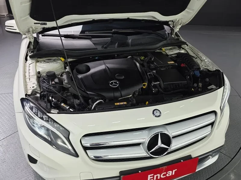 Mercedes-Benz GLA X156 200 Cdi, снимка 6 - Автомобили и джипове - 55829996