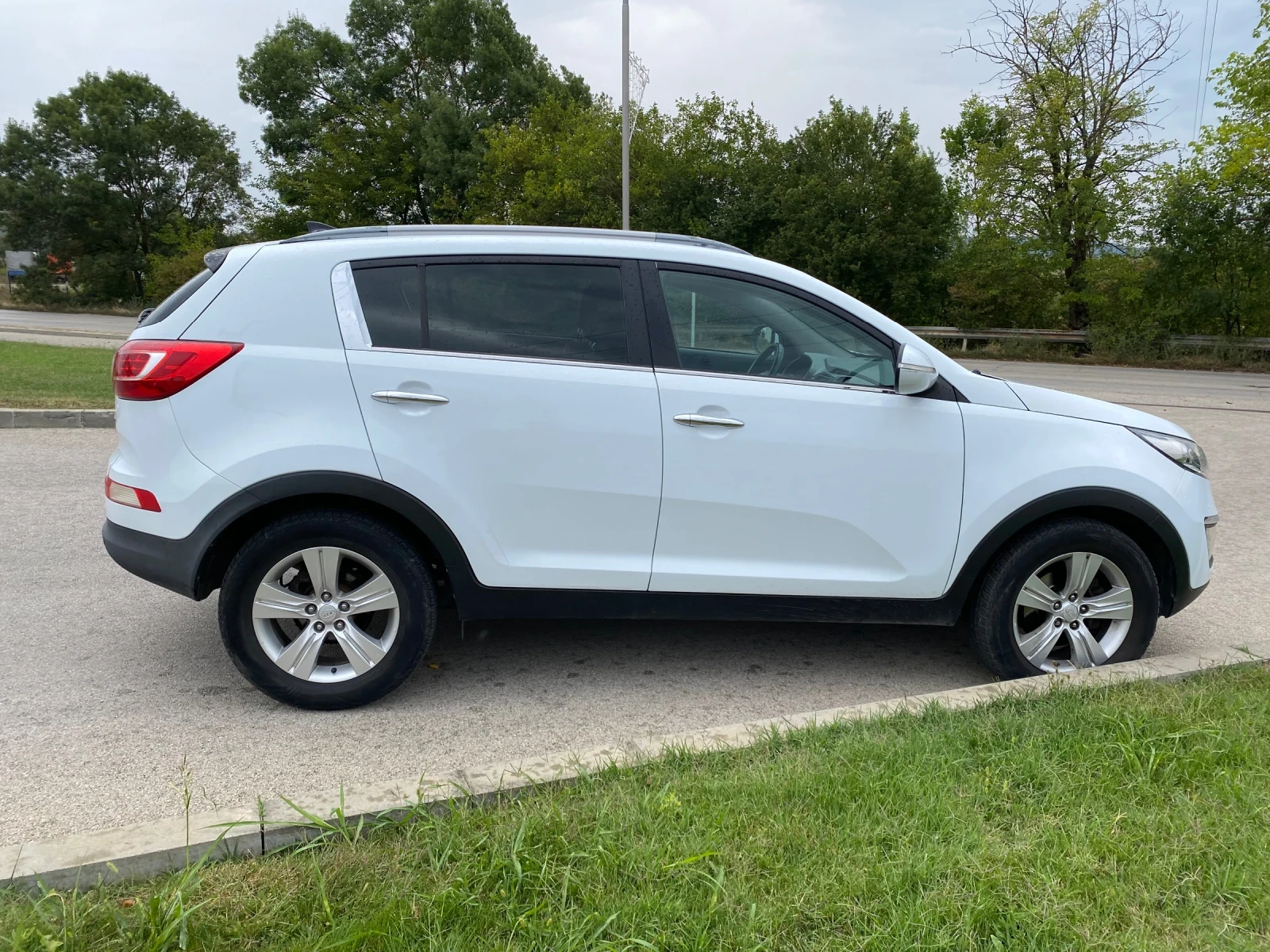 Kia Sportage 1.6i  - изображение 7