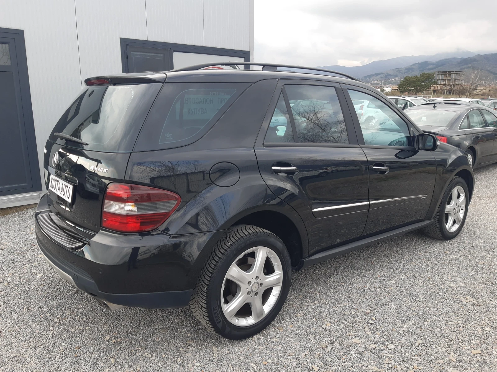 Mercedes-Benz ML 320 КАТО НОВ, снимка 3 - Автомобили и джипове - 53513913