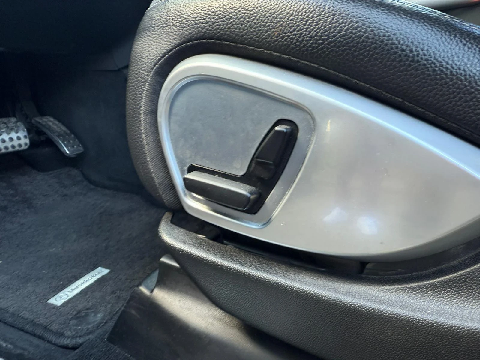 Mercedes-Benz ML 320 КАТО НОВ, снимка 15 - Автомобили и джипове - 53513913