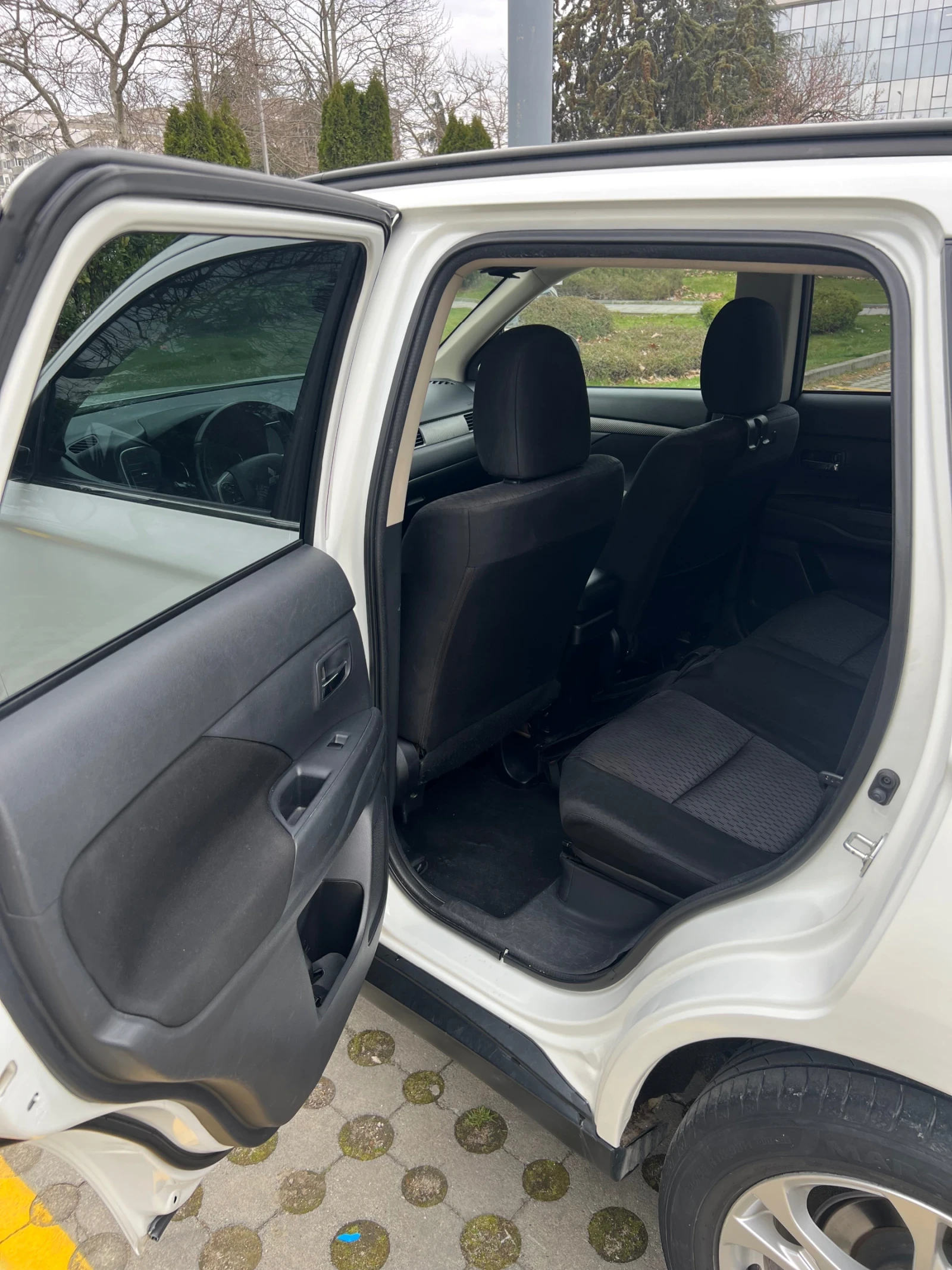 Mitsubishi Outlander  2.2 DI-D (150 HP) 4WD AUTOMATIC, снимка 14 - Автомобили и джипове - 53599056