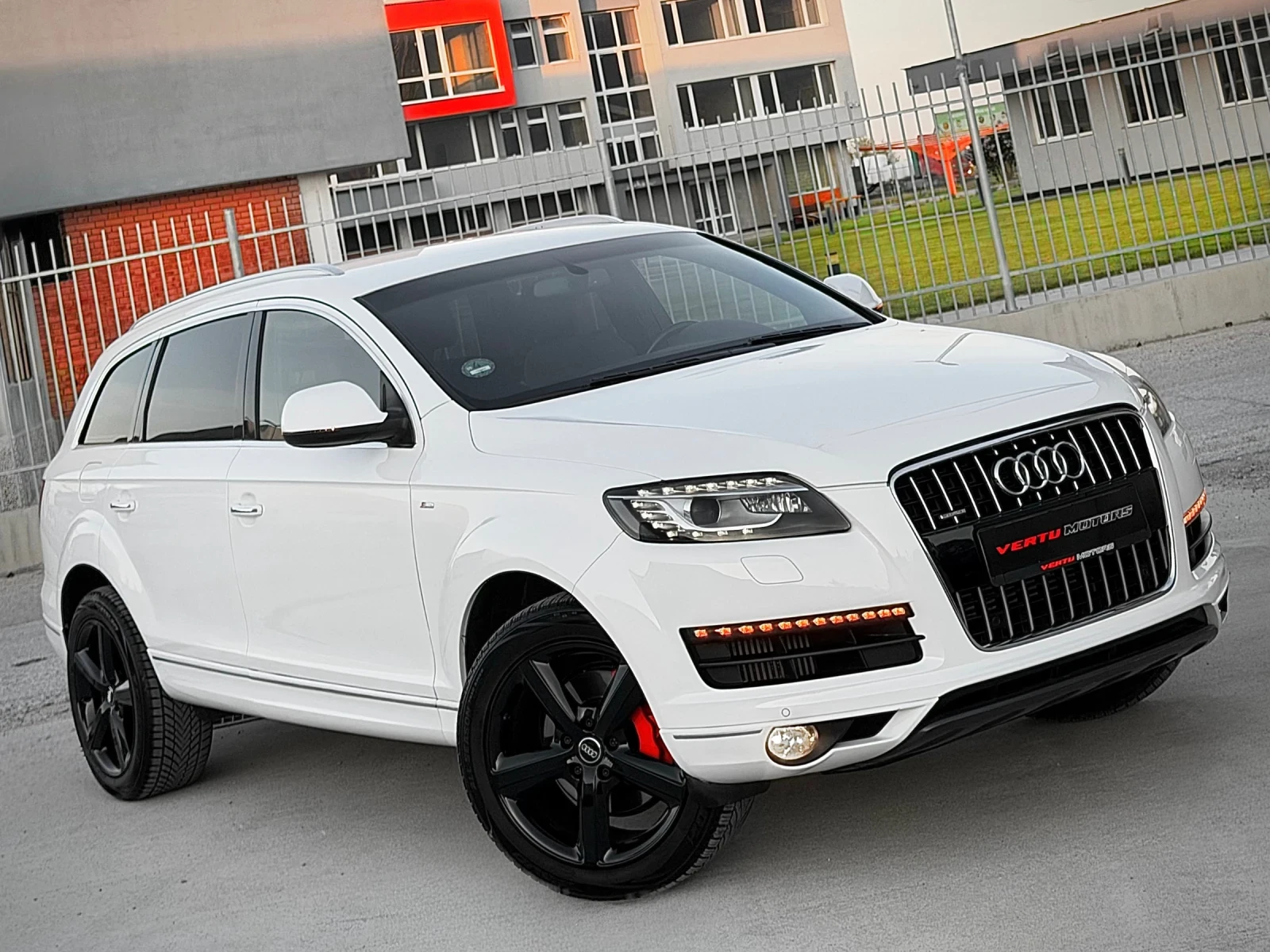 Audi Q7 3.0TDI/ 6+ 1/ 3xS-Line/ EXCLUSIVE/ 8ZF/ CARBON
