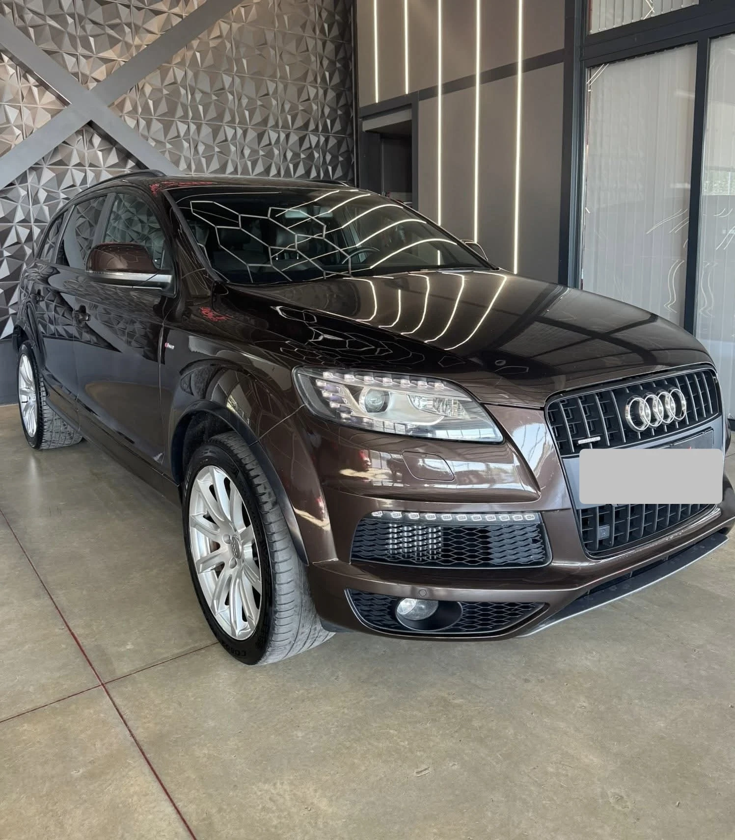 Audi Q7 3.0TDI, снимка 2 - Автомобили и джипове - 54372074