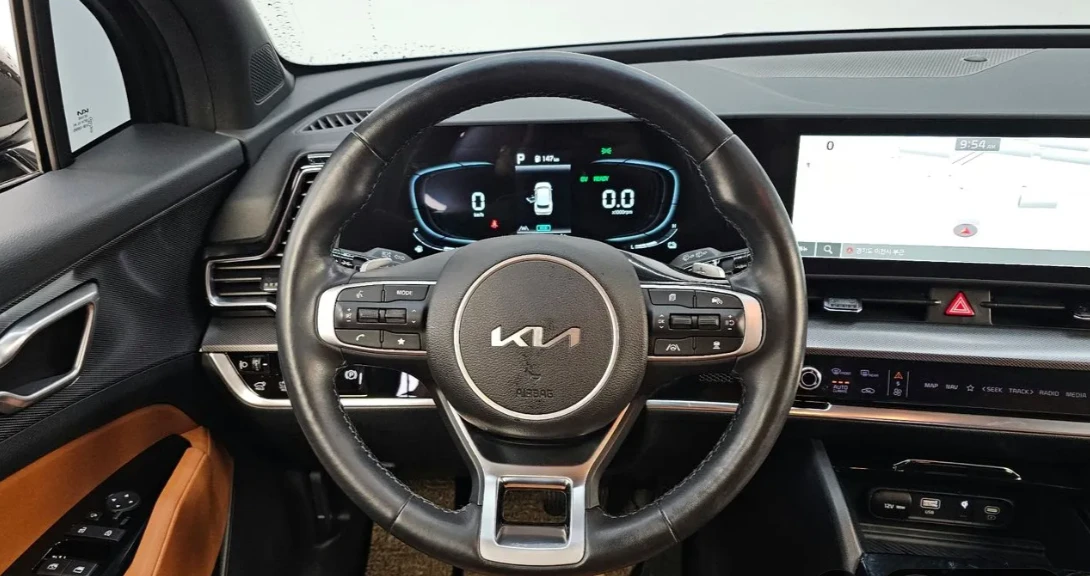 Kia Sportage HYBRID Noblesse 4WD, снимка 10 - Автомобили и джипове - 54422942