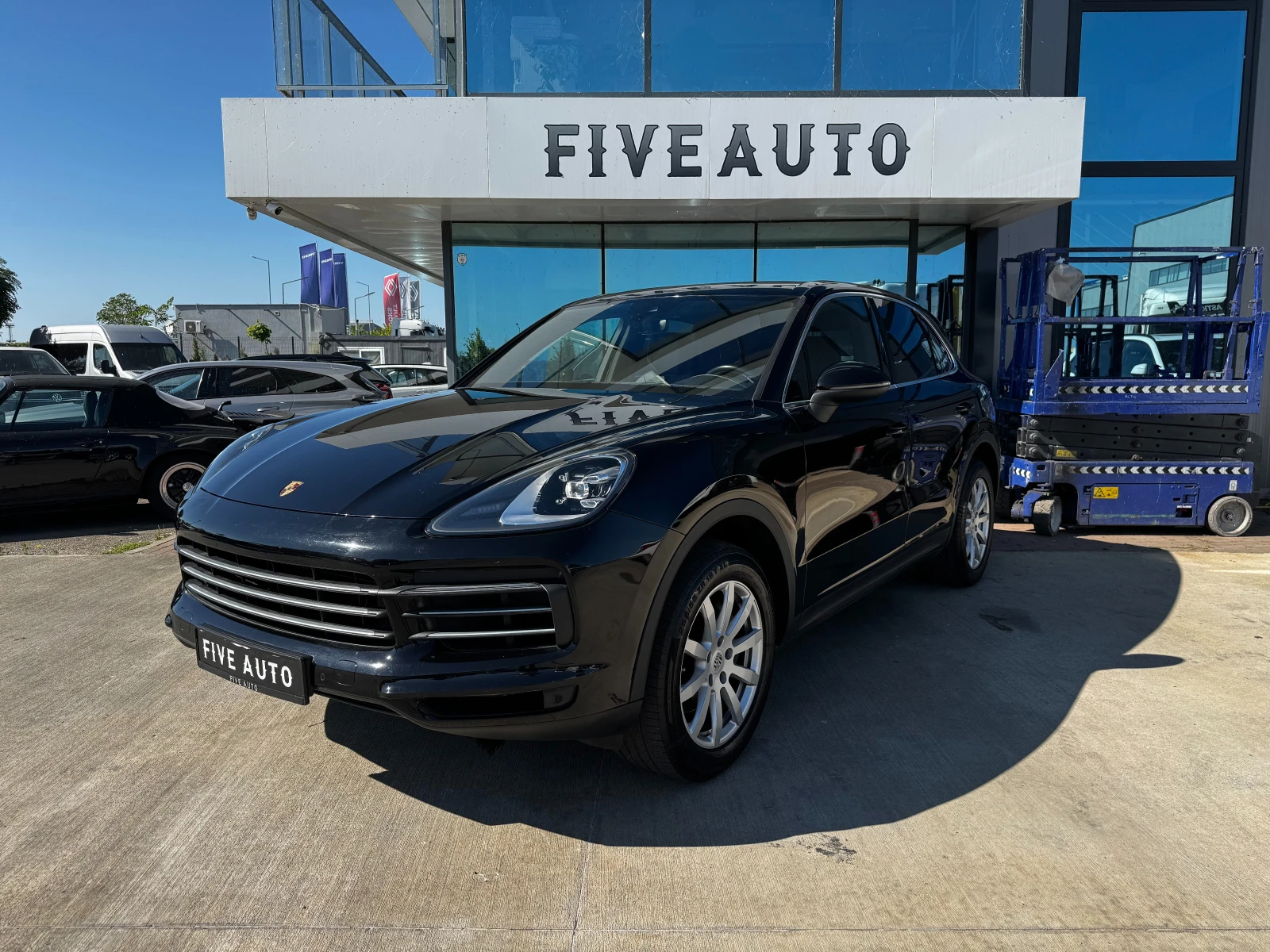Porsche Cayenne / 3.0 V6 / Keyless Go / Pano / Lane Assist / , снимка 3 - Автомобили и джипове - 55492712
