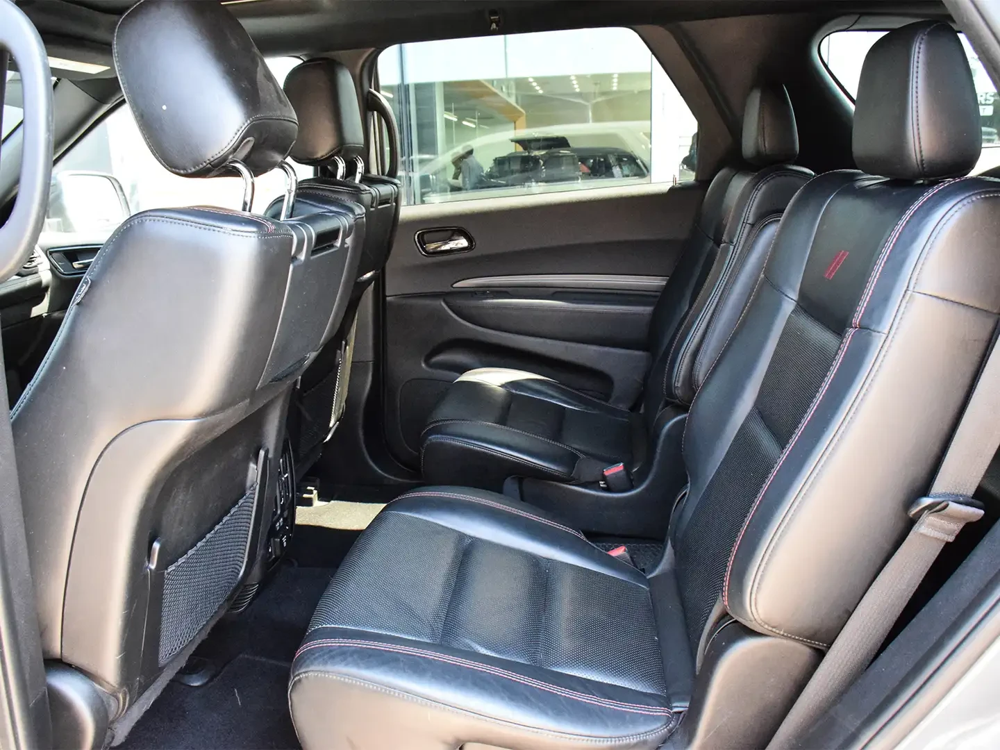 Dodge Durango R/T* 5.7* V8* 8ZF* ПОДГРЕВ* КАМЕРА* КЕЙЛЕС* LANE* , снимка 13 - Автомобили и джипове - 55574134