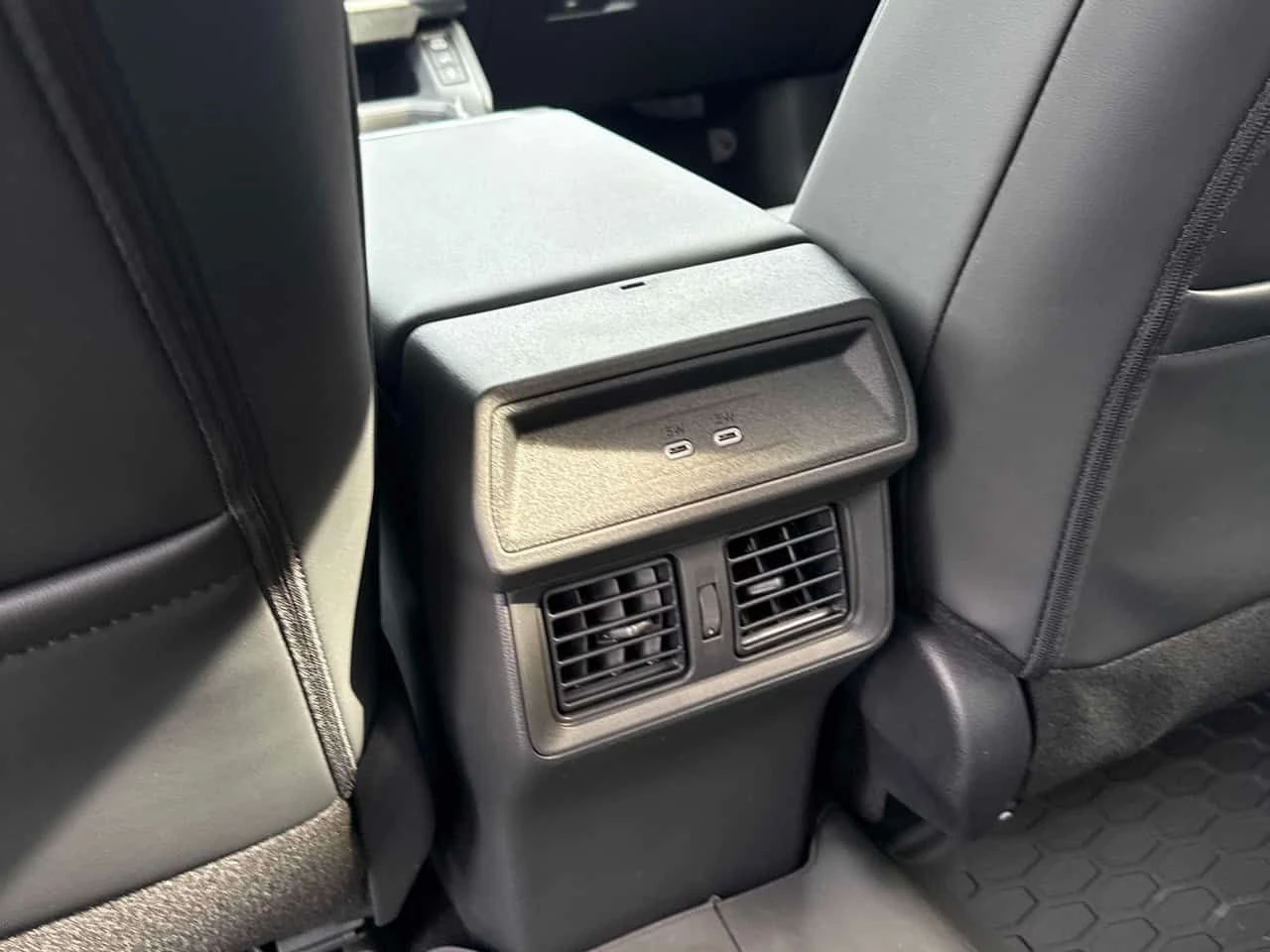 Toyota Rav4 * AWD * CARFAX * ��� ������������ ������ | Mobile.bg � ����������� 12