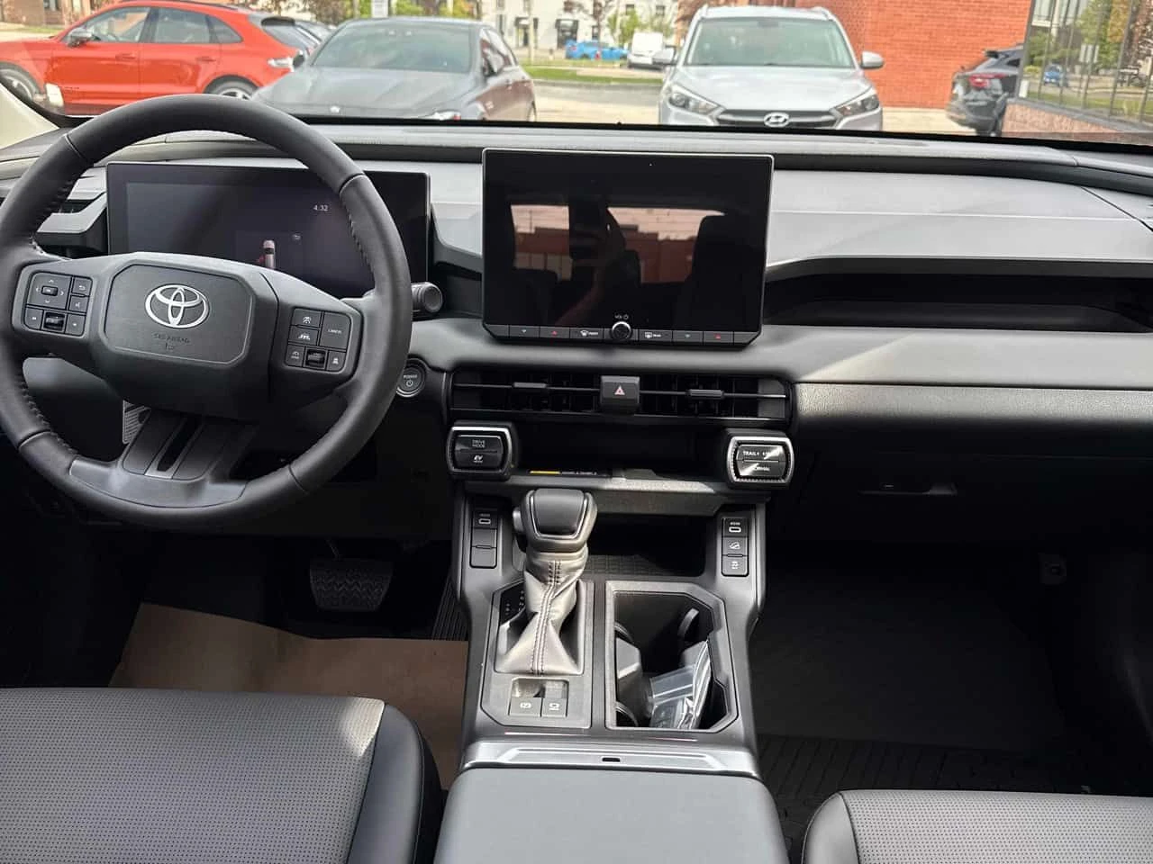 Toyota Rav4 * AWD * CARFAX * ��� ������������ ������ | Mobile.bg � ����������� 9