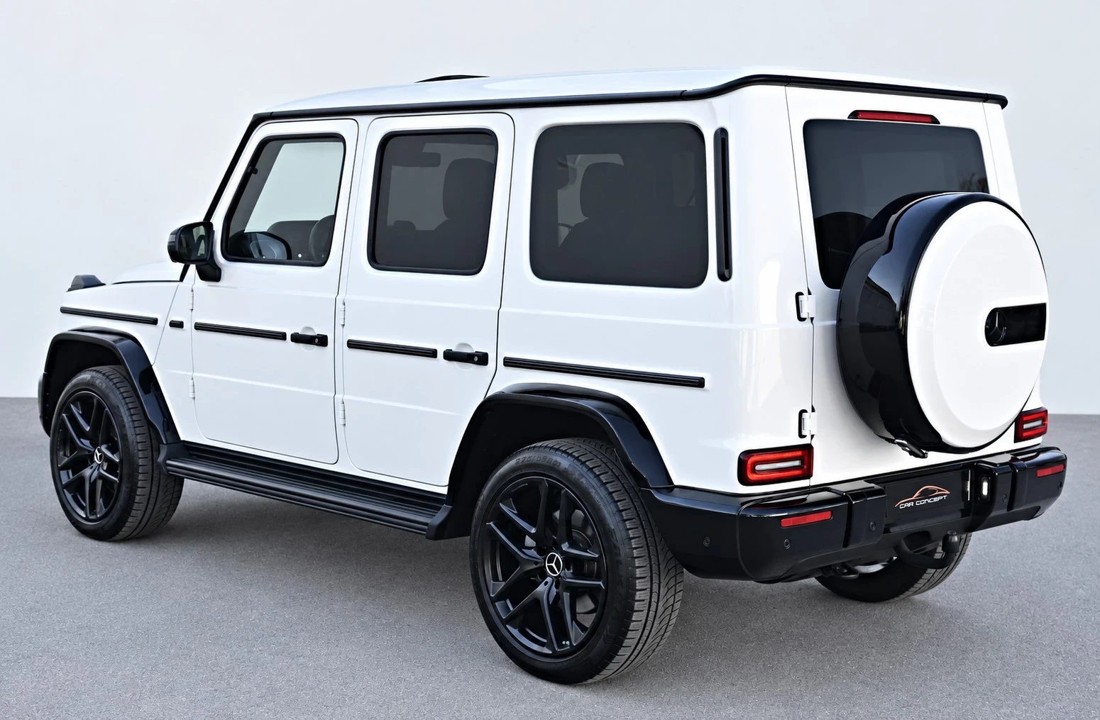 Mercedes-Benz G 350 D 63AMG-OPTIC * 360* AMG SOUND* 21AMG* FULL NOV, снимка 6 - Автомобили и джипове - 55980650
