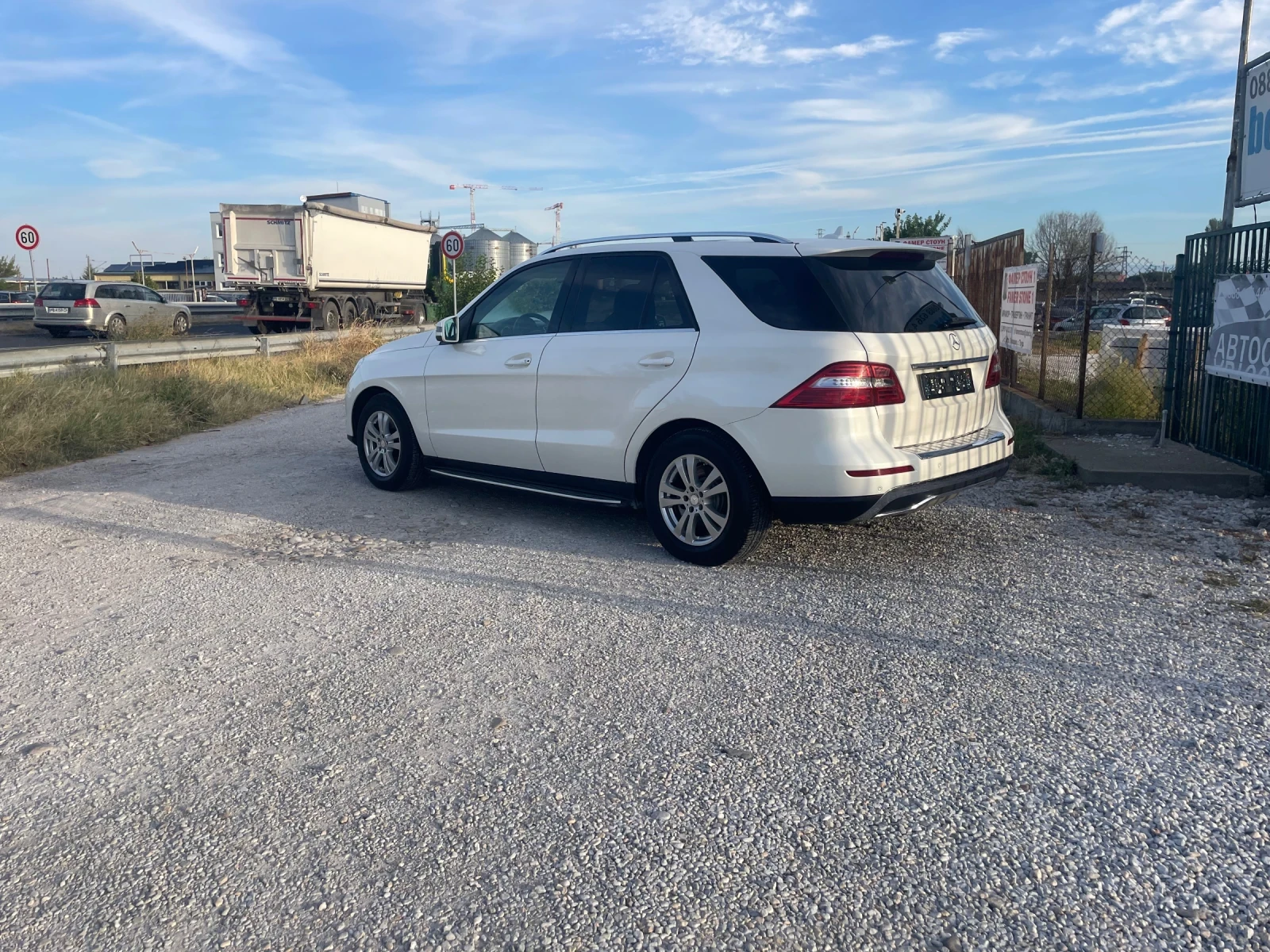 Mercedes-Benz ML 350, снимка 3 - Автомобили и джипове - 56124134
