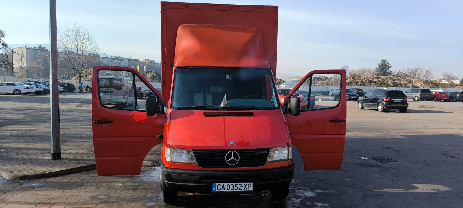 Mercedes-Benz Sprinter 412 Фургон с падащ борд  - изображение 4