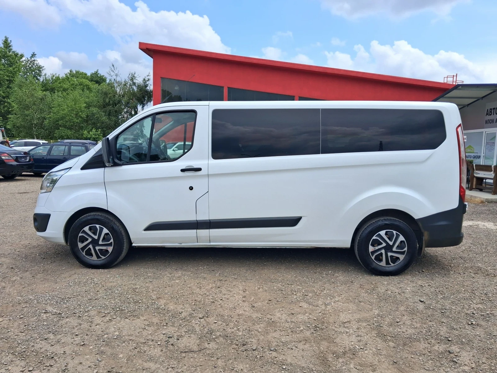 Ford Transit Custom 2.0 , 105 к.с. 9 места, дълга база, автопилот, снимка 3 - Бусове и автобуси - 54811438