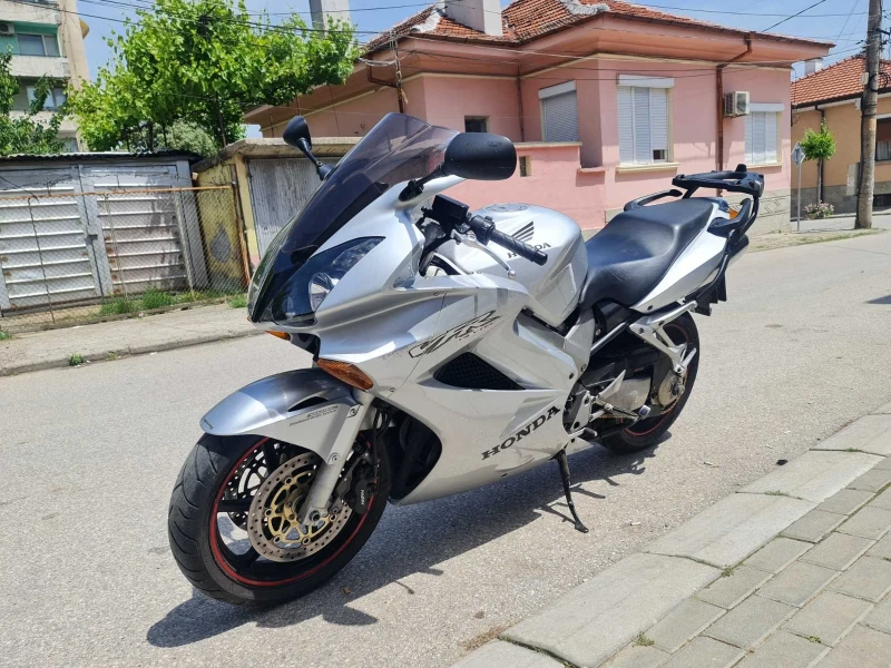 Honda Vfr 800, снимка 2 - Мотоциклети и мототехника - 48600183