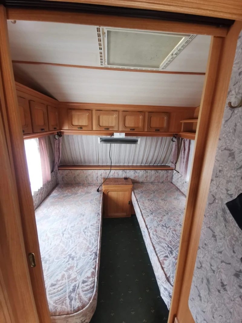 Каравана LMC Munsterland Dominante, снимка 9 - Каравани и кемпери - 52730196