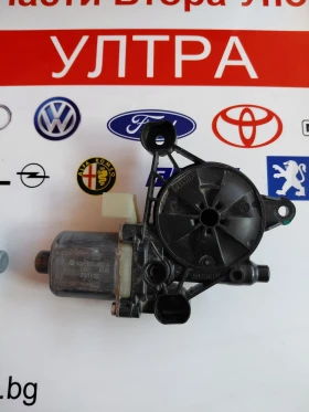 0130822714 Моторче ел.стъкло SKODA SUPERB, VW T-ROC   5Q0959802A, снимка 1 - Части - 51215846