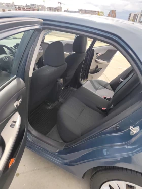 Toyota Corolla 1.6 с газово, снимка 9