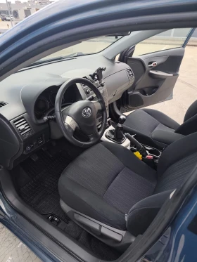 Toyota Corolla 1.6 с газово, снимка 8
