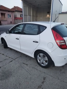 Hyundai I30 1.6 diesel, снимка 2