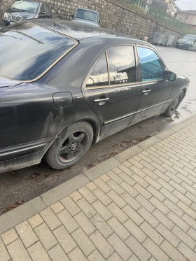 ����� �� �������� �� Mercedes-Benz E 320