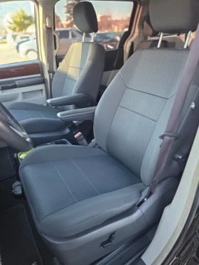 Chrysler Gr.voyager 2.8CRD 163к.с. Автомат* Stow n Go* , снимка 9 - Автомобили и джипове - 53622337