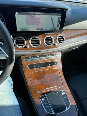 Mercedes-Benz E 350 CARFAX /360/DISTRONIC/HUD/BURMESTER/ОБДУХВАНЕ | Auto.bg — изображение 8