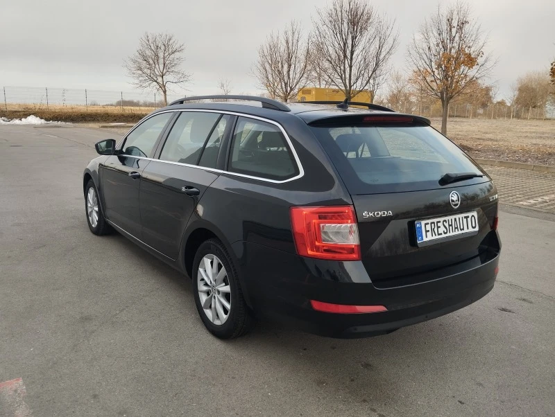 Skoda Octavia 2.0tdi Navi , снимка 4 - Автомобили и джипове - 43279424