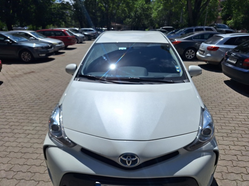 Toyota Prius Plus, снимка 1 - Автомобили и джипове - 45917846