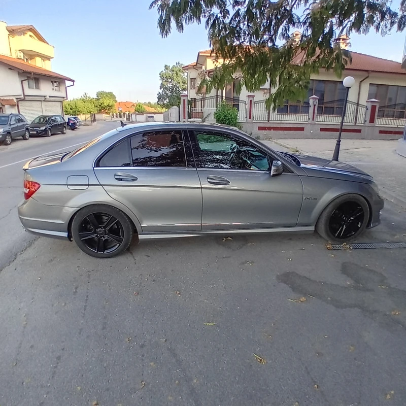 Mercedes-Benz C 250, снимка 4 - Автомобили и джипове - 47227368