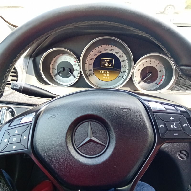 Mercedes-Benz C 250, снимка 10 - Автомобили и джипове - 45976872