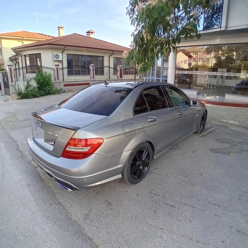 Mercedes-Benz C 250, снимка 8 - Автомобили и джипове - 47227368