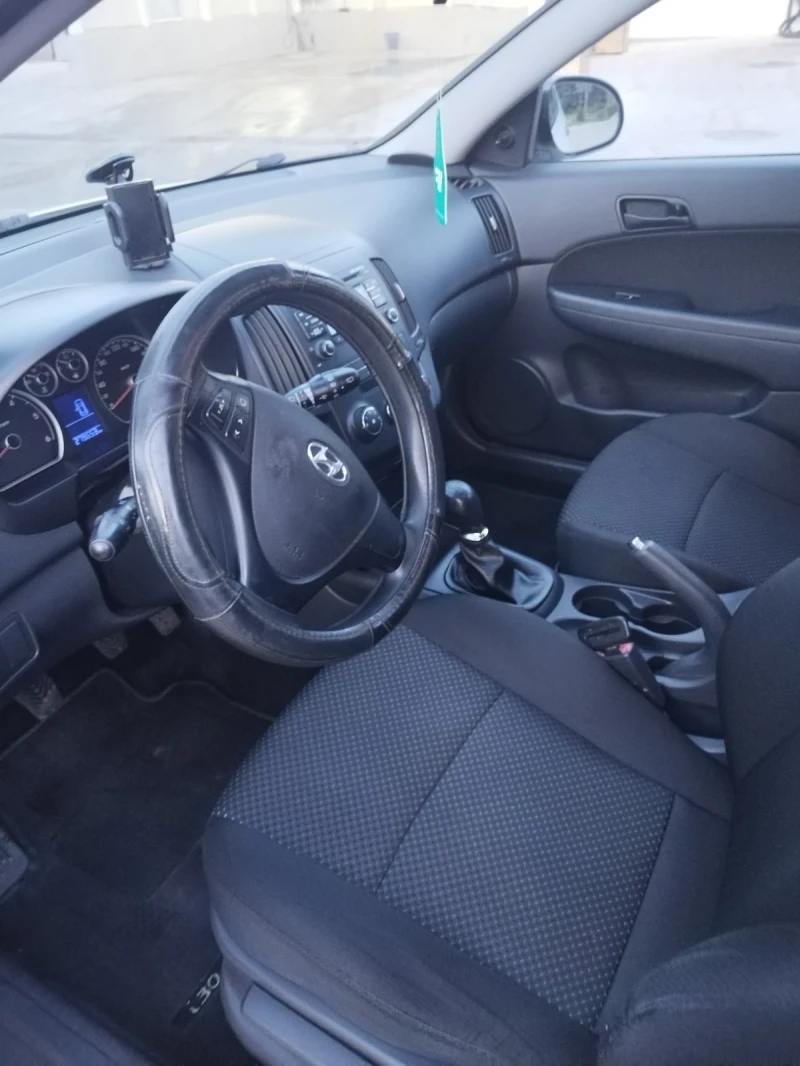 Hyundai I30 1.6 diesel, снимка 6 - Автомобили и джипове - 47487678