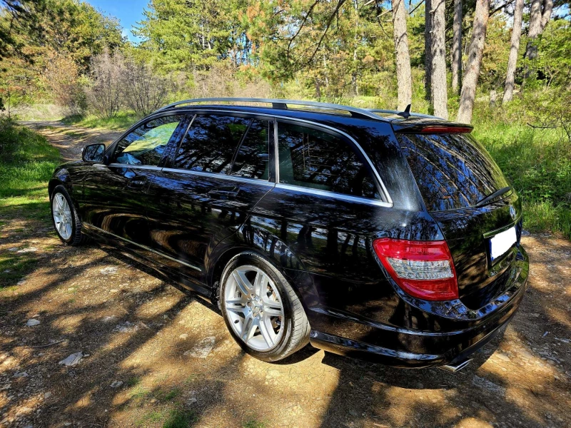 Mercedes-Benz C 320, снимка 3 - Автомобили и джипове - 49883317