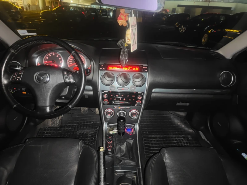 Mazda 6 2.3 Бензин, снимка 5 - Автомобили и джипове - 50910526
