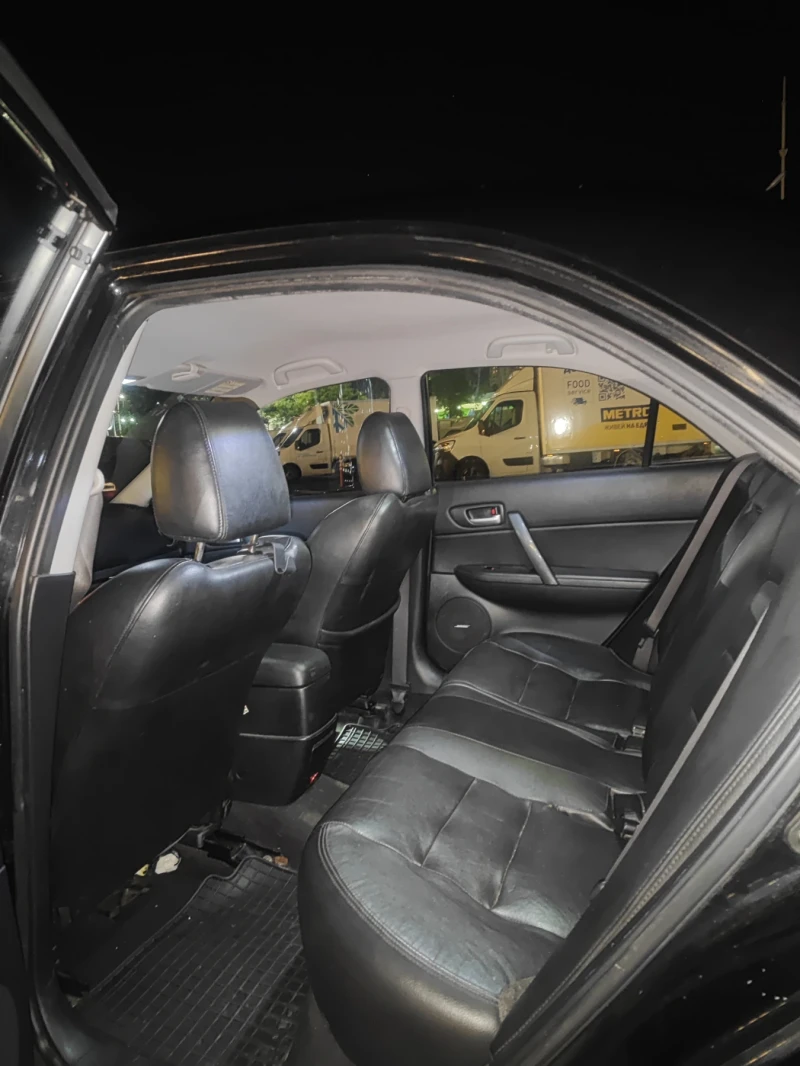 Mazda 6 2.3 Бензин, снимка 4 - Автомобили и джипове - 50910526