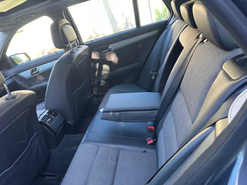 Mercedes-Benz C 180, снимка 5 - Автомобили и джипове - 52026664