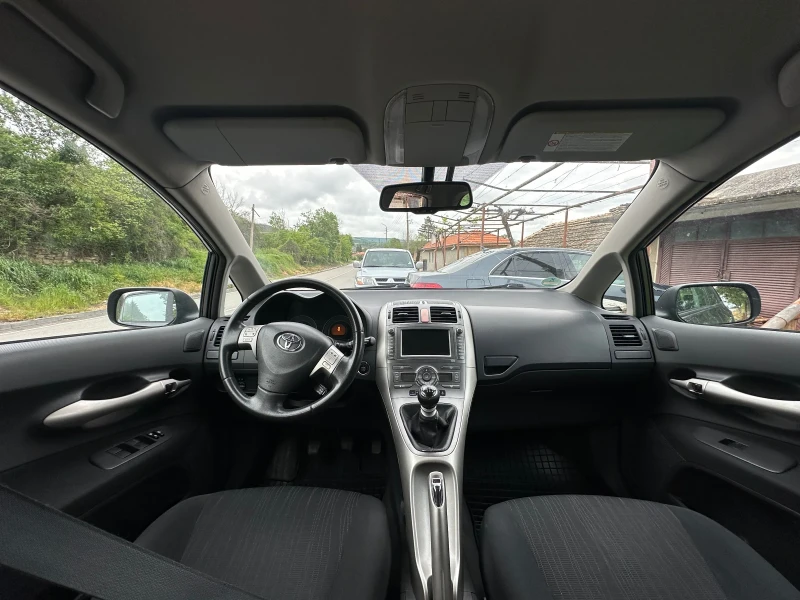 Toyota Auris 2.0 D4D, снимка 7 - Автомобили и джипове - 52727905