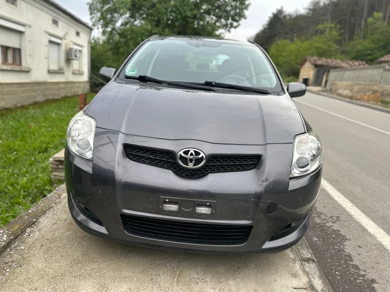 Toyota Auris 2.0 D4D, снимка 2 - Автомобили и джипове - 52727905