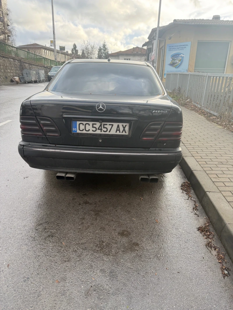 Mercedes-Benz E 320, снимка 4 - Автомобили и джипове - 52971882