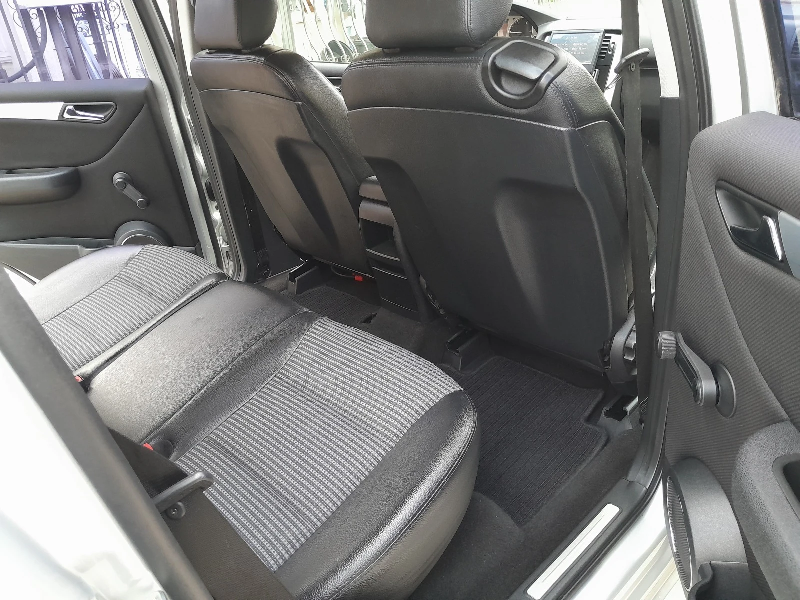 Mercedes-Benz B 200 2.0CDI 6skorosti | Mobile.bg — изображение 13