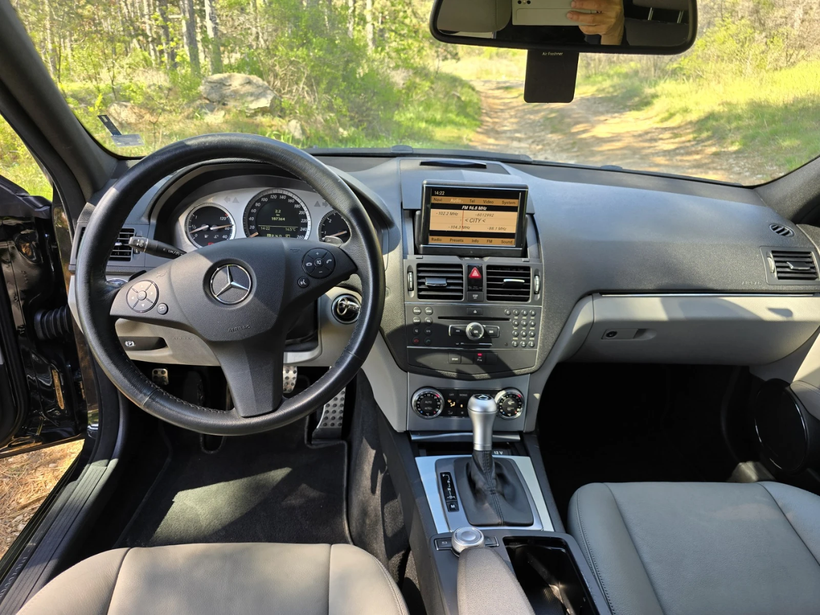 Mercedes-Benz C 320  - изображение 4
